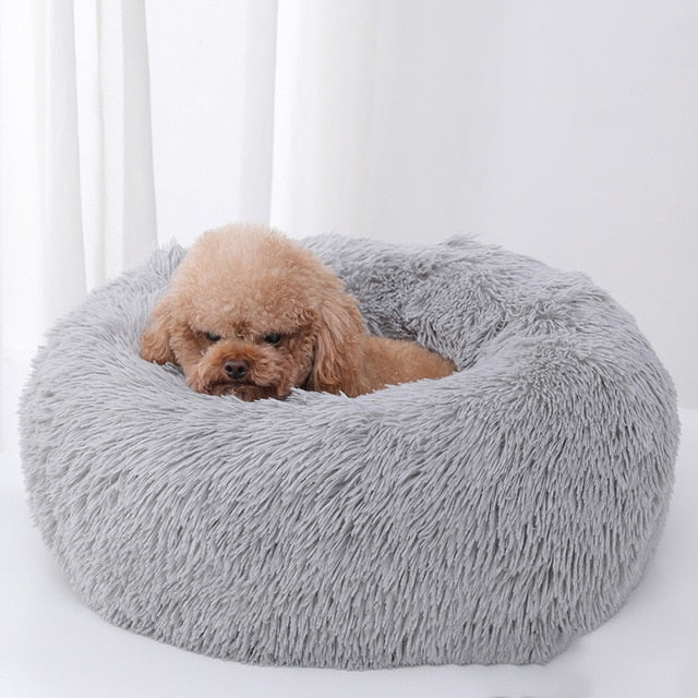 Cozy Comfort: Round Plush Pet Bed - A Soft Haven for Your Furry Friend